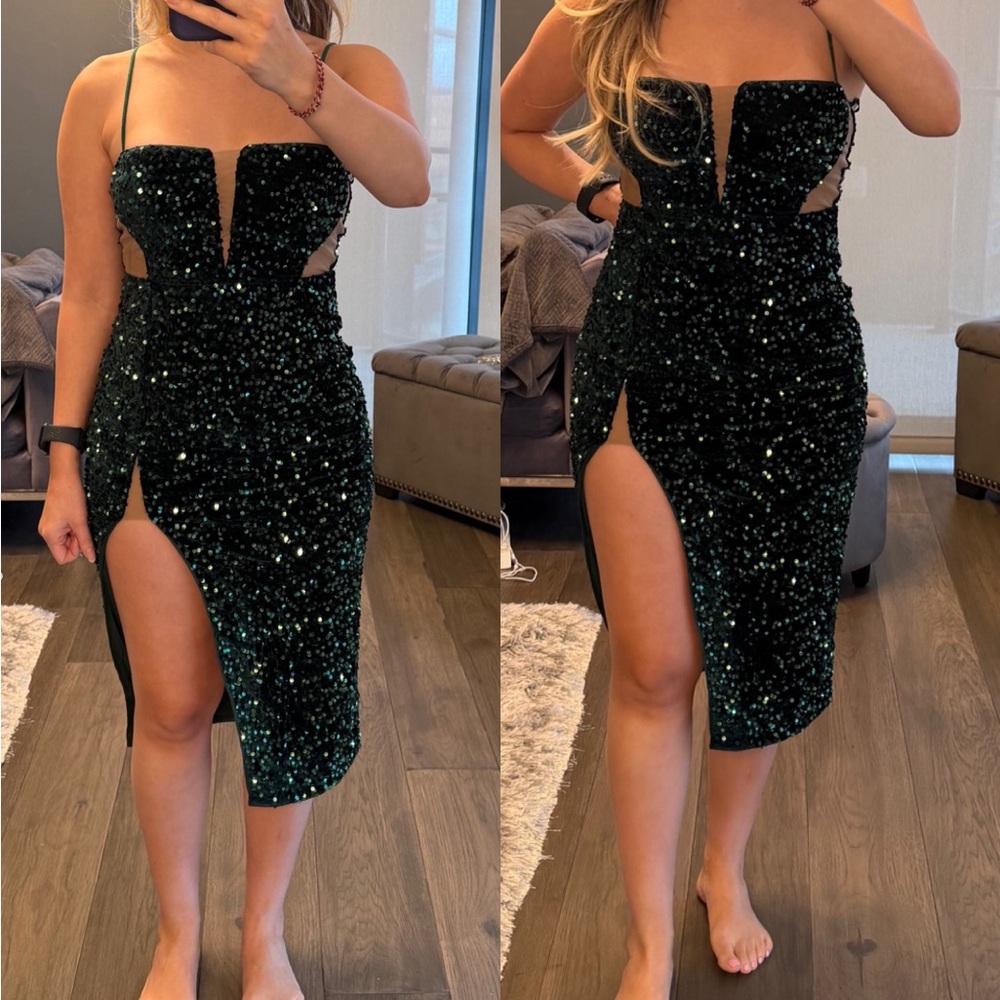Elegant Green Sequin Dress w Slit